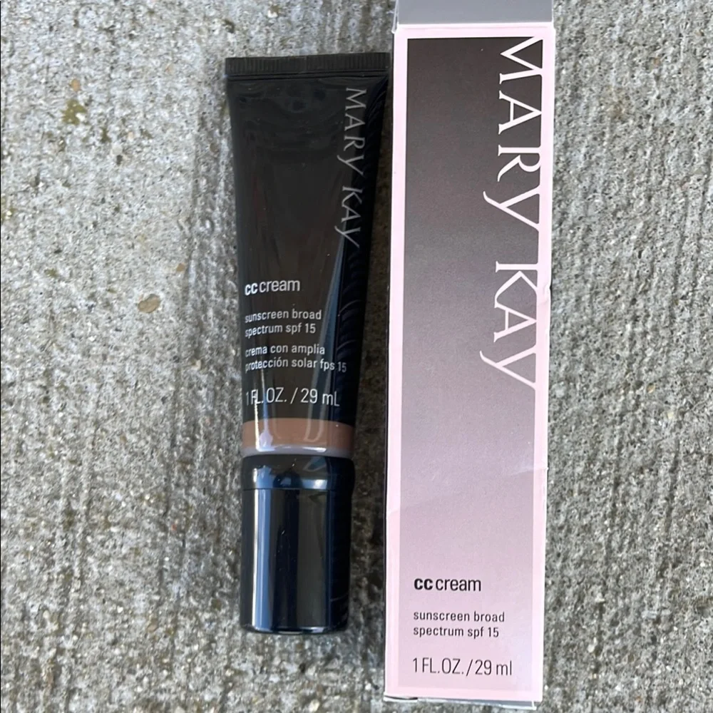 Mary Kay CC Cream with SPF 15 - Very Deep Foundation Cream NWT